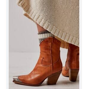 Free People Brayden Leather Boho Coastal Cowgirl Western Boots Silver Toecap 6.5